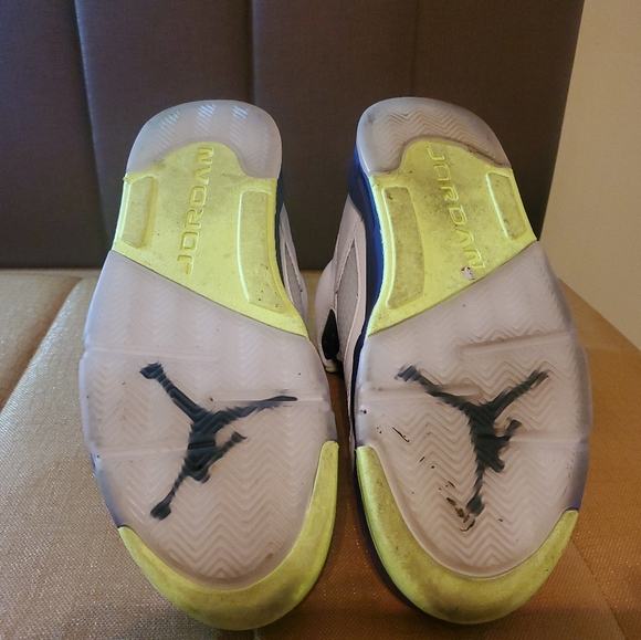 Size 10 - Jordan 5 Retro Alternate Bel-Air 2020 - Picture 6 of 8